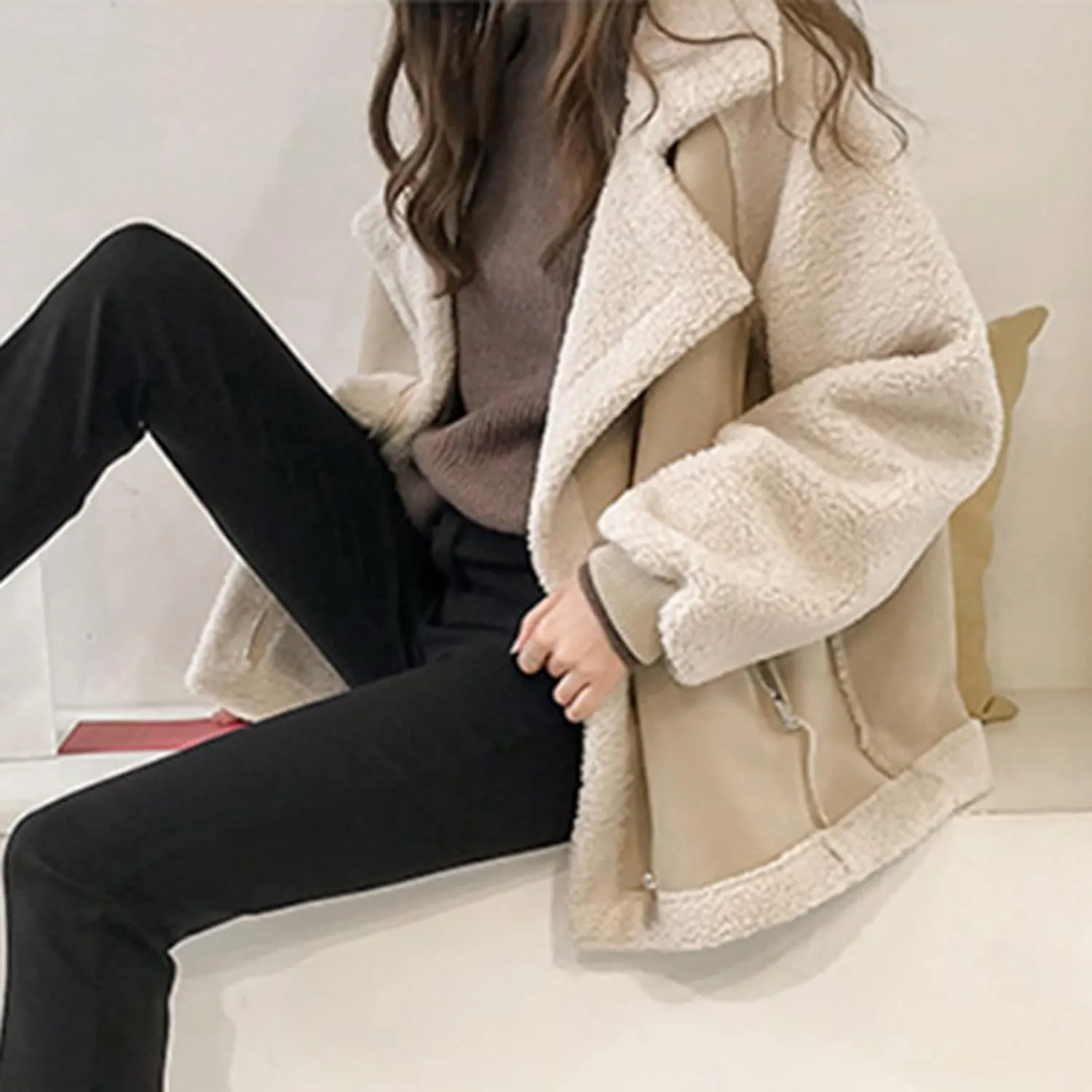 yardsong Women's Sherpa Lined Suede Coats Winter Warm Fuzzy Fleece Cozy Jackets Zip Up Lapel Collar Loose Fit Outwear
